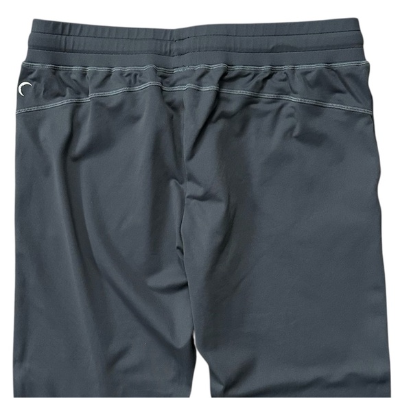 ZYIA Active Unwind Mid-Rise Fitted Cuff Joggers Gray Size Large - Picture 4 of 10